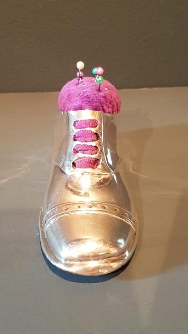 George V Silver Brogue Shoe Pin Cushion - Image 7