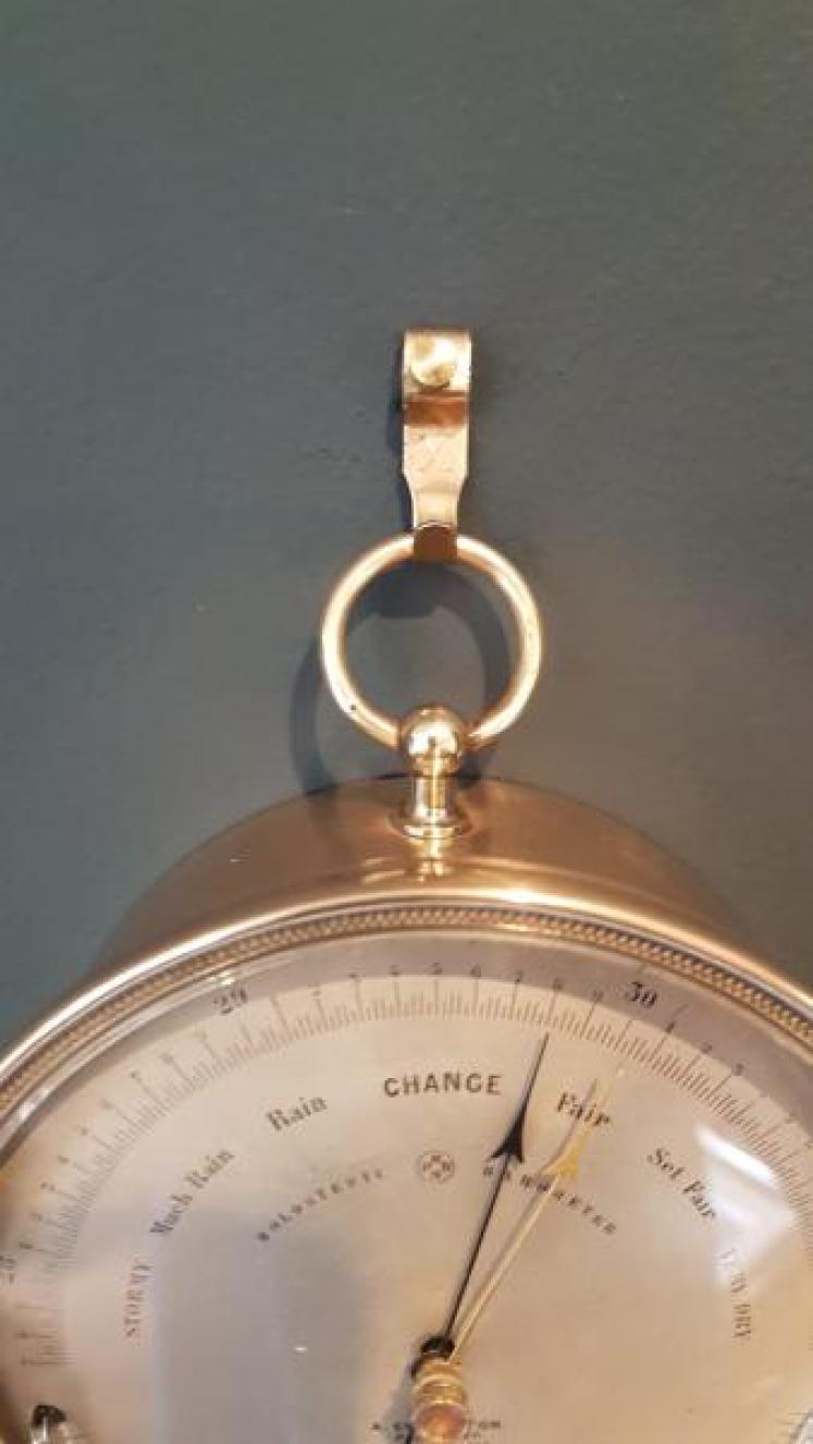 Quality Victorian Marine Barometer with Crescent Thermometer - Image 4