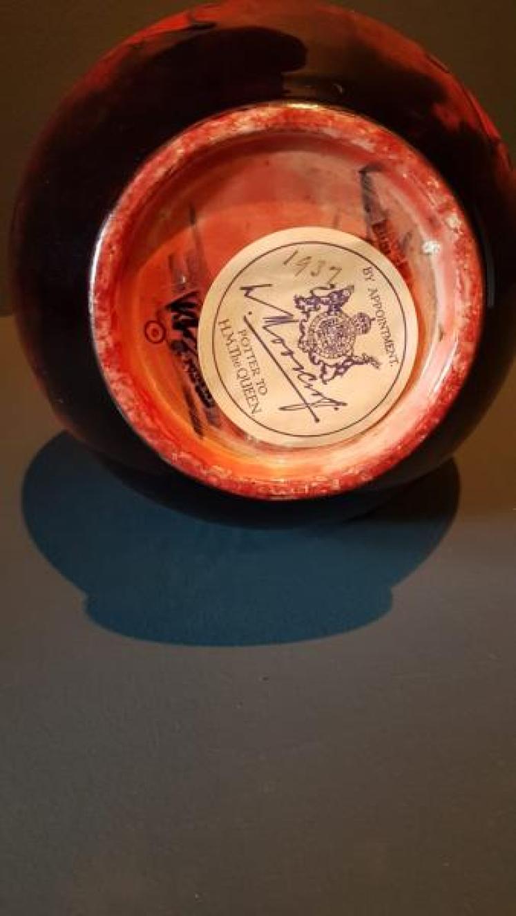 Impressive Moorcroft Leaf and Berries Flambe Vase - Image 3