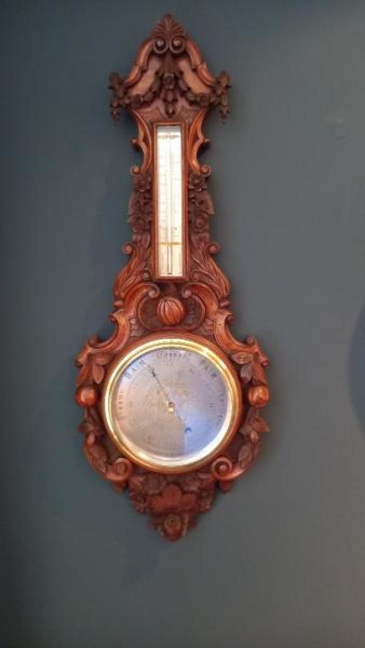 Superb Mid Victorian Solid Walnut Carved Banjo Barometer - Image 1