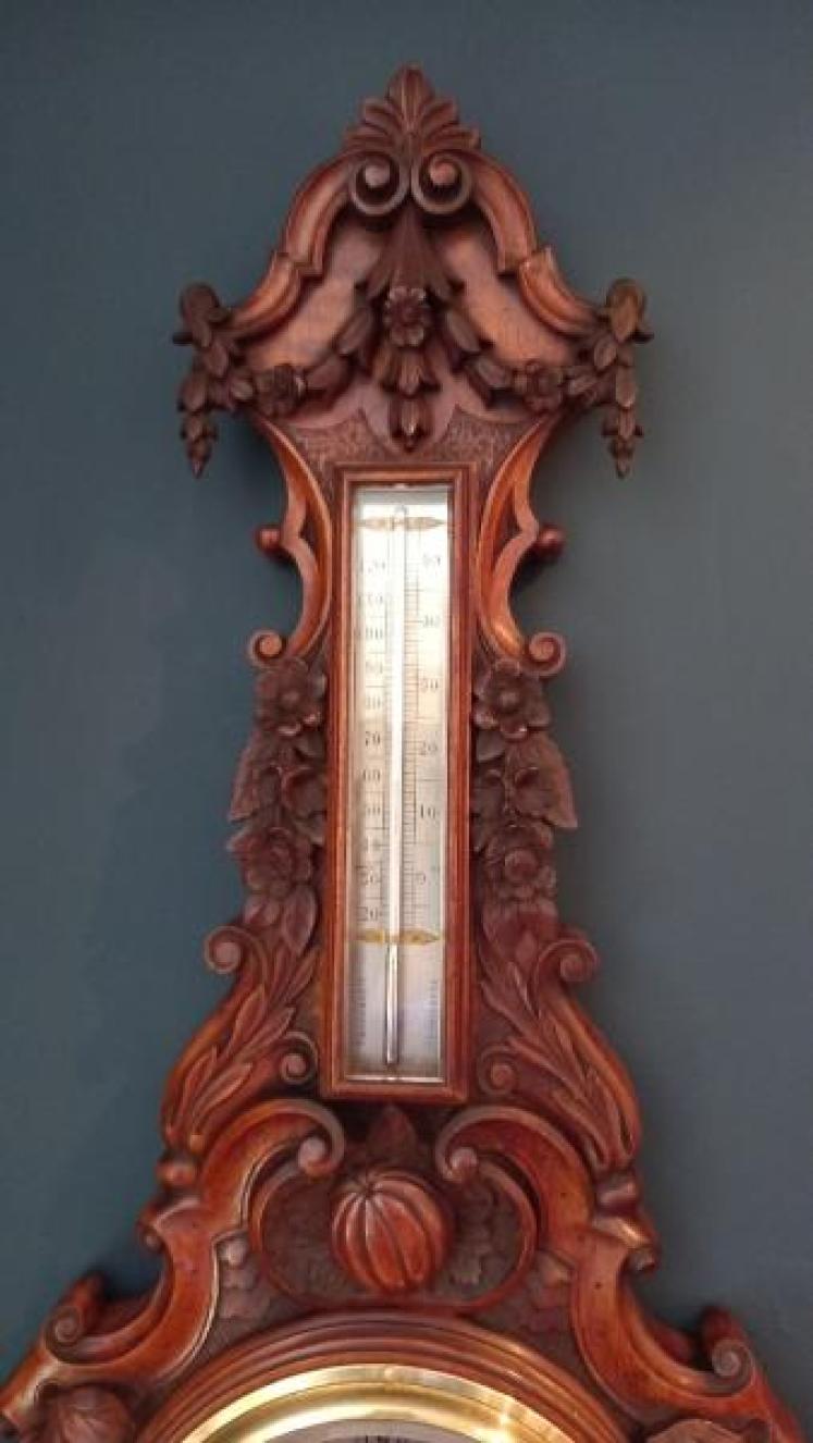 Superb Mid Victorian Solid Walnut Carved Banjo Barometer - Image 3