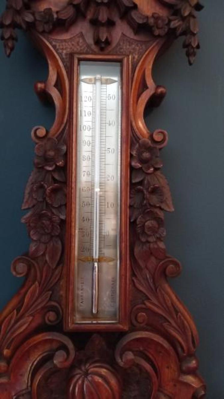 Superb Mid Victorian Solid Walnut Carved Banjo Barometer - Image 5