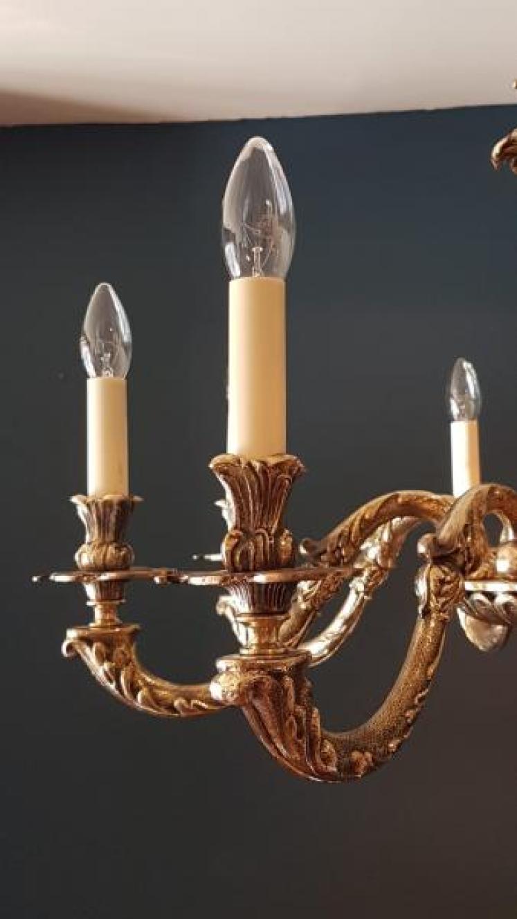 Edwardian Cast Brass 8 Arm Chandelier - Image 3