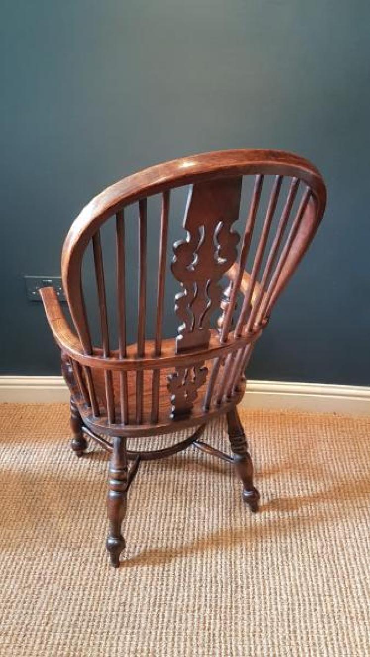 Early Victorian Ash High Back Windsor Chair - Image 2