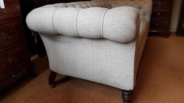 Superb Victorian Chesterfield Sofa - Image 5