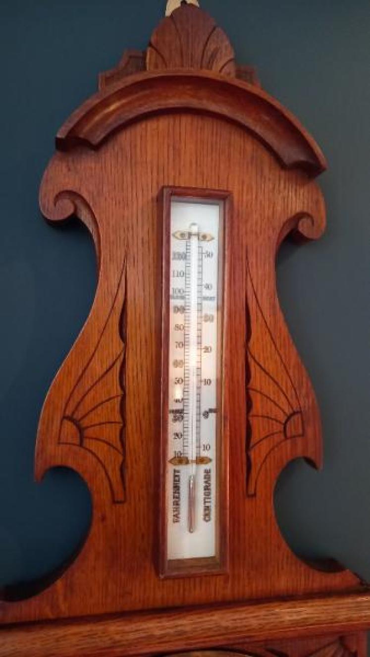 Antique Polished Oak Hughes of London Banjo Barometer - Image 4