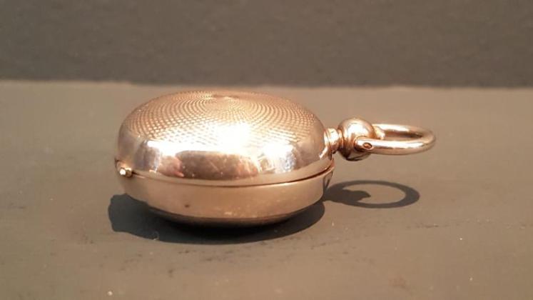 Edwardian Engine Turned Silver Sovereign Case - Image 2