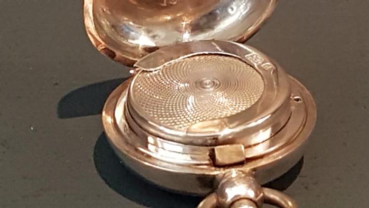 Edwardian Engine Turned Silver Sovereign Case - Image 3