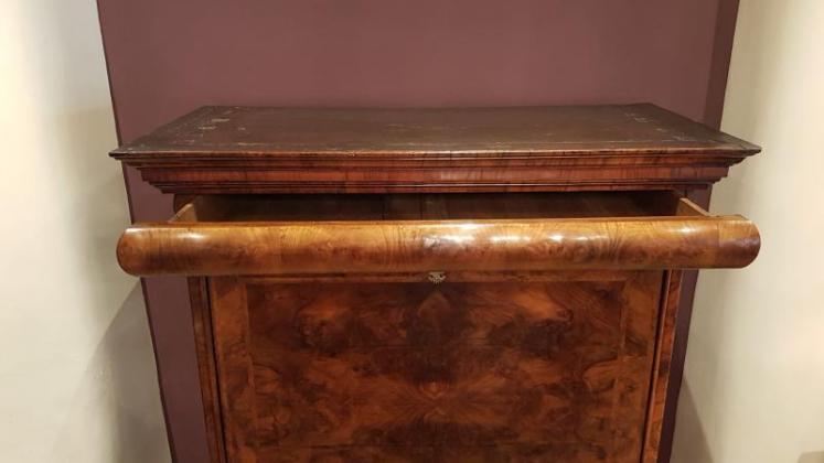 Superb Small George I Period Walnut Escritoire.c.1720 - Image 7