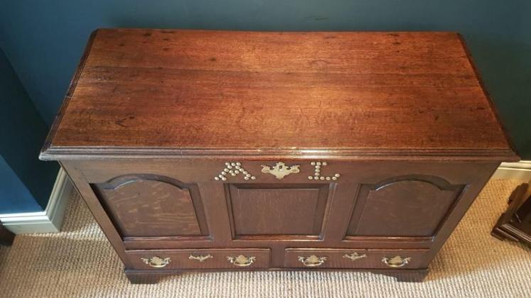 Small George II Oak Mule Chest - Image 2