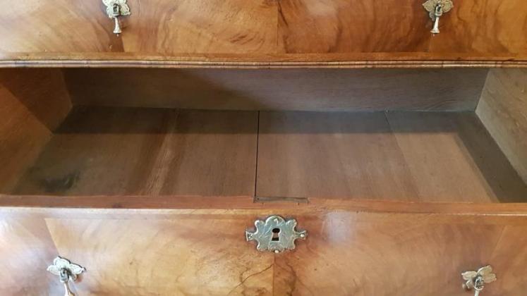 Original William and Mary Period Walnut Chest on Stand - Image 3