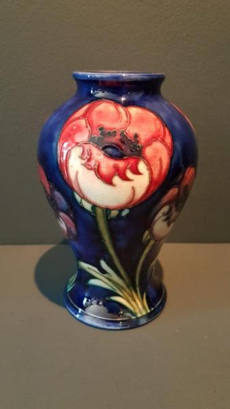 Moorcroft Big Poppy Vase - Image 1