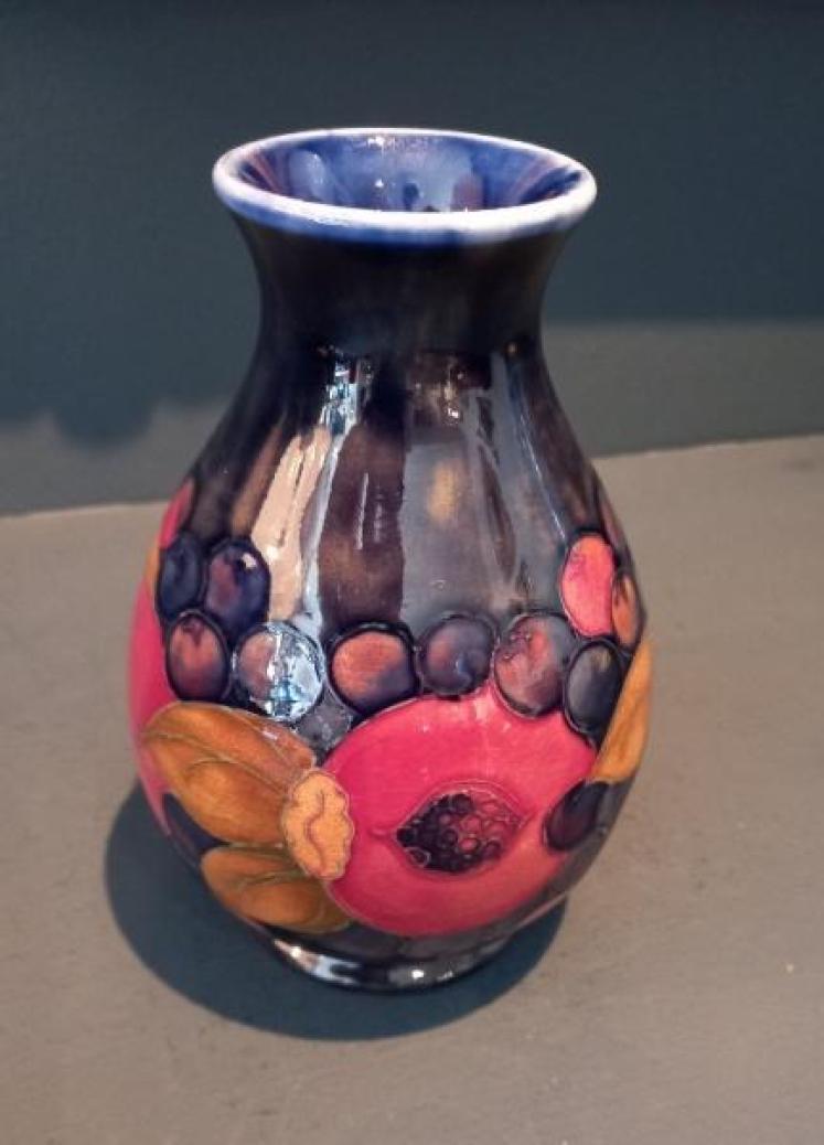 Early Moorcroft Seeded Pomegranate Bulbous Vase - Image 6