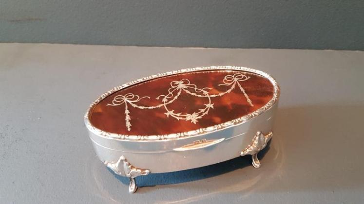 George V Silver and Tortoise Shell Ring Box - Image 3