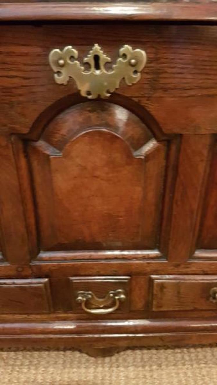 Outstanding George II Oak Coffer Bach - Image 5