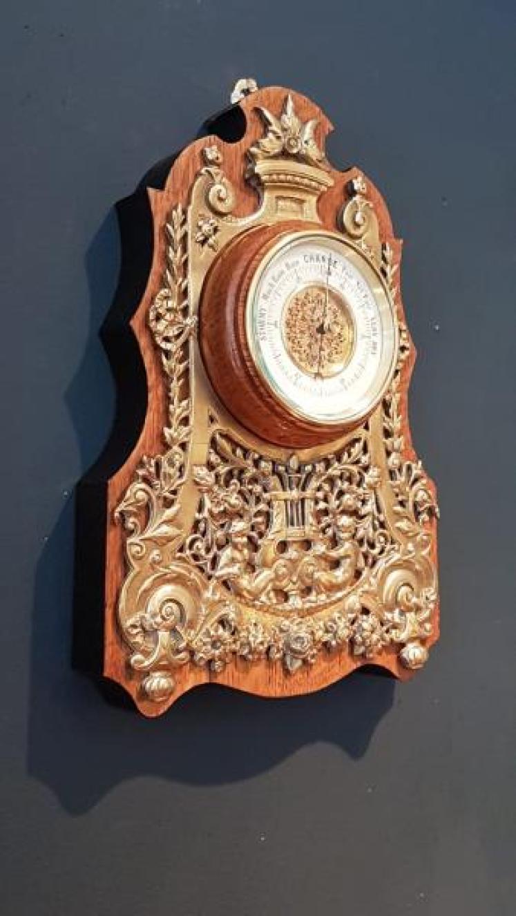 Fine Quality Antique Gilt Brass and Oak Barometer - Image 3