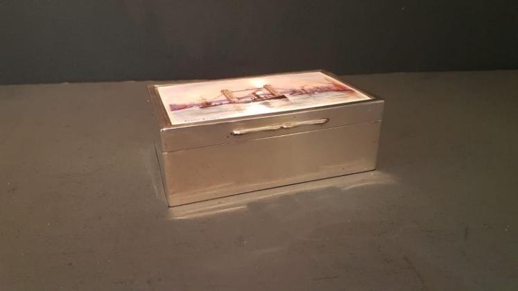 Superb Quality Enamel Top Silver Table Box - Image 6
