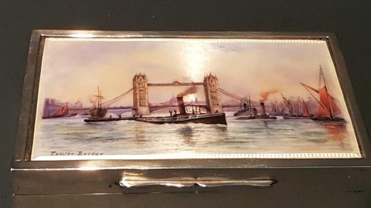 Superb Quality Enamel Top Silver Table Box - Image 7