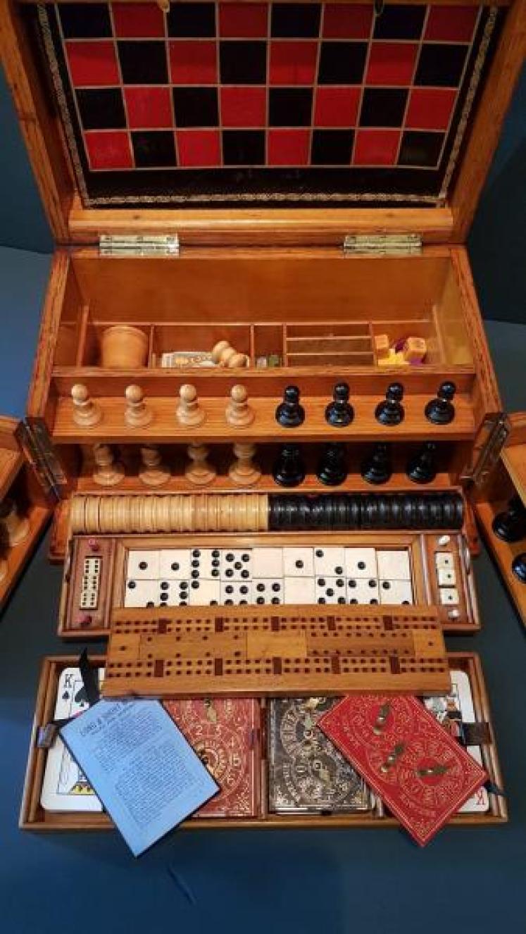 Victorian Oak Games Compendium - Image 5
