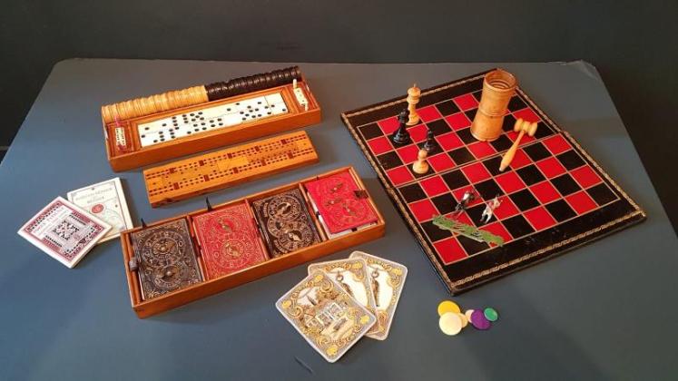 Victorian Oak Games Compendium - Image 6