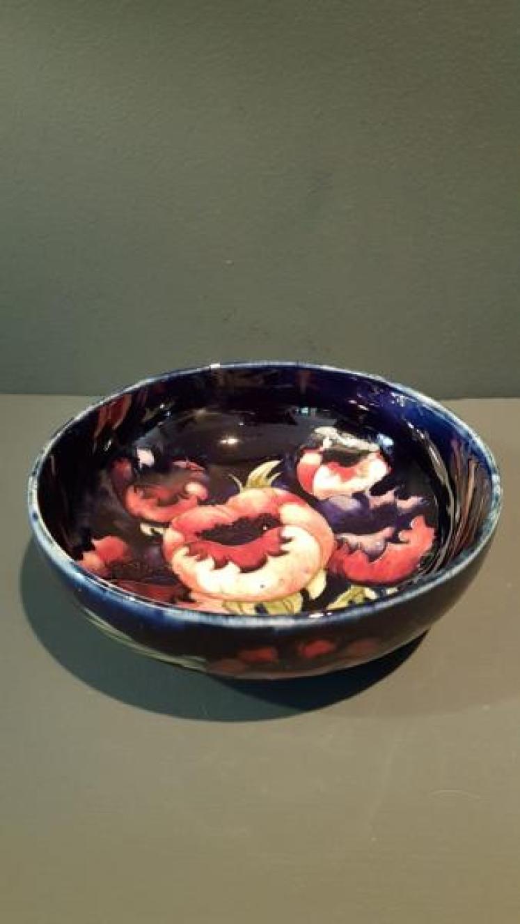 Early Moorcroft Big Poppy Bowl - Image 1