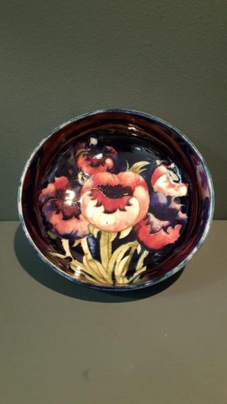 Early Moorcroft Big Poppy Bowl - Image 4