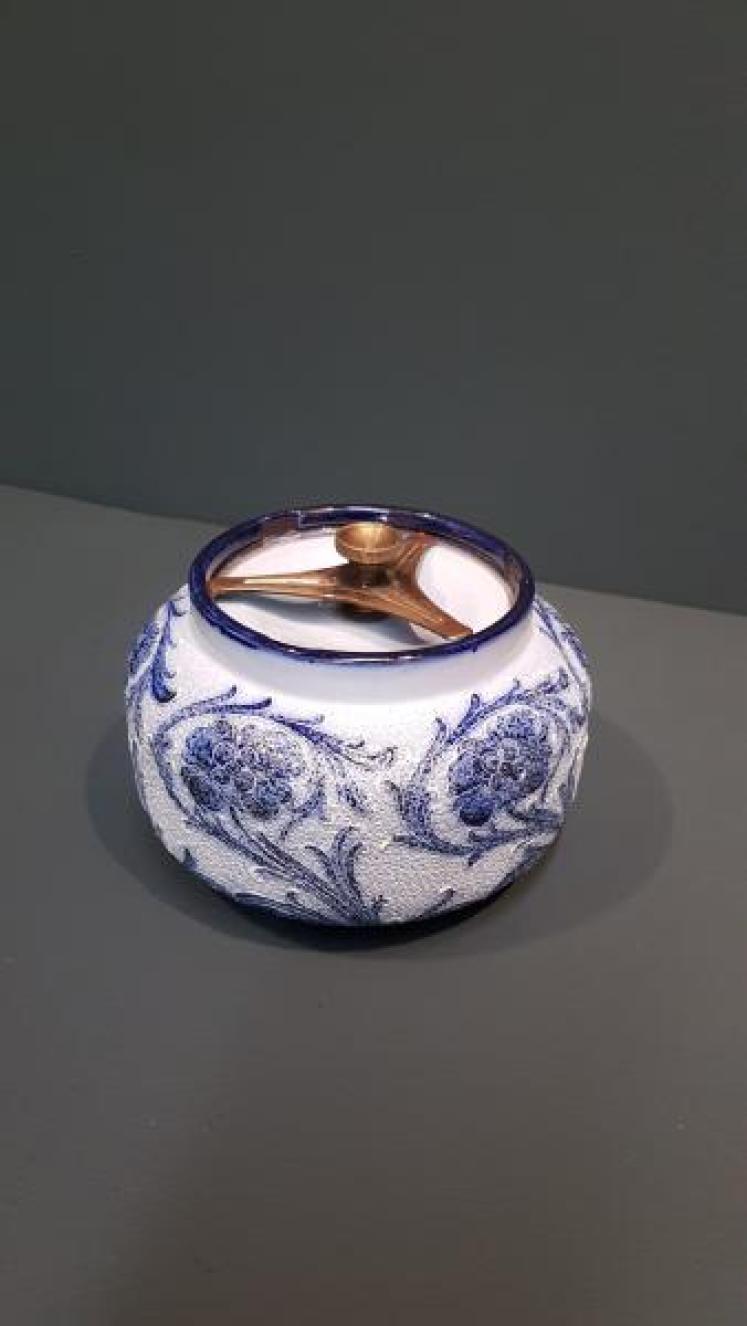 Macintyre Pale Blue Panelled Poppy Humidor - Image 6
