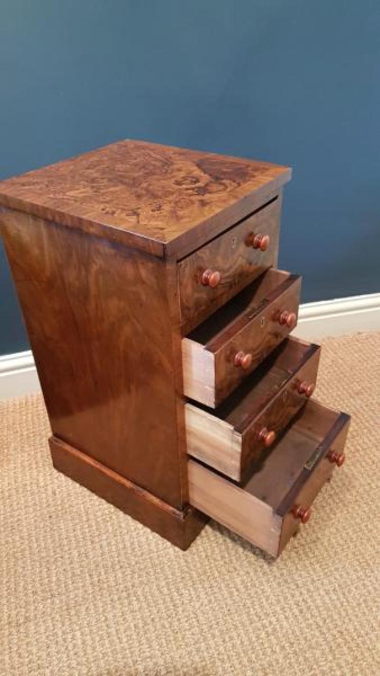 Pair of Victorian Burr Walnut Bedside Chests - Image 3
