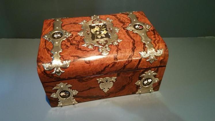 Outstanding Quality Victorian Jewellery Box - Image 2