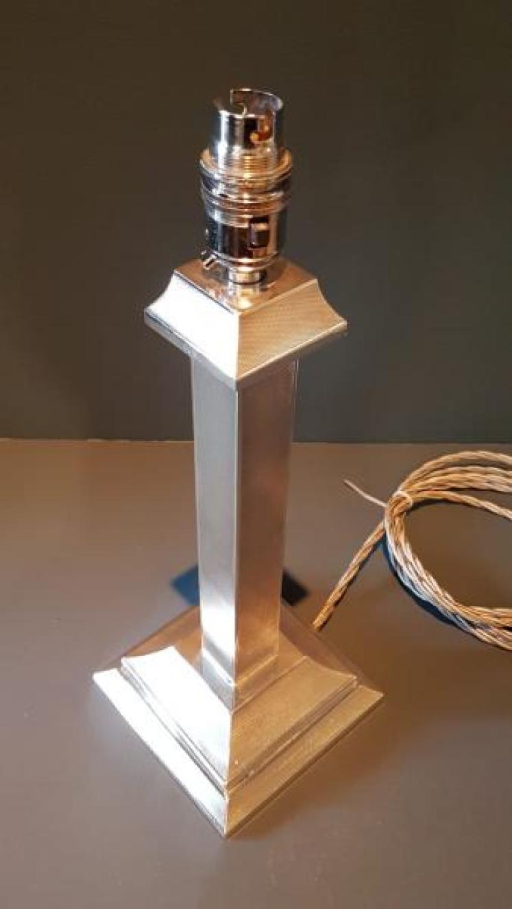 Quality Silver Electric Table Lamp - Image 1