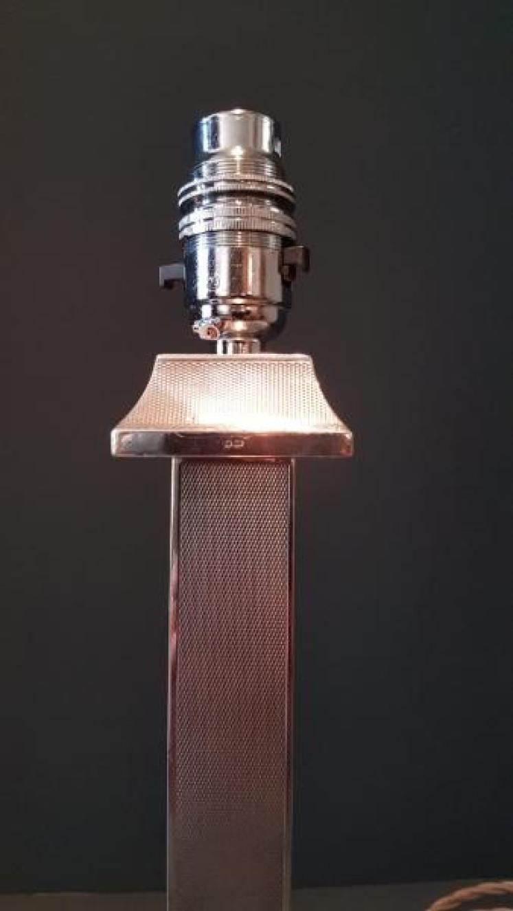 Quality Silver Electric Table Lamp - Image 2