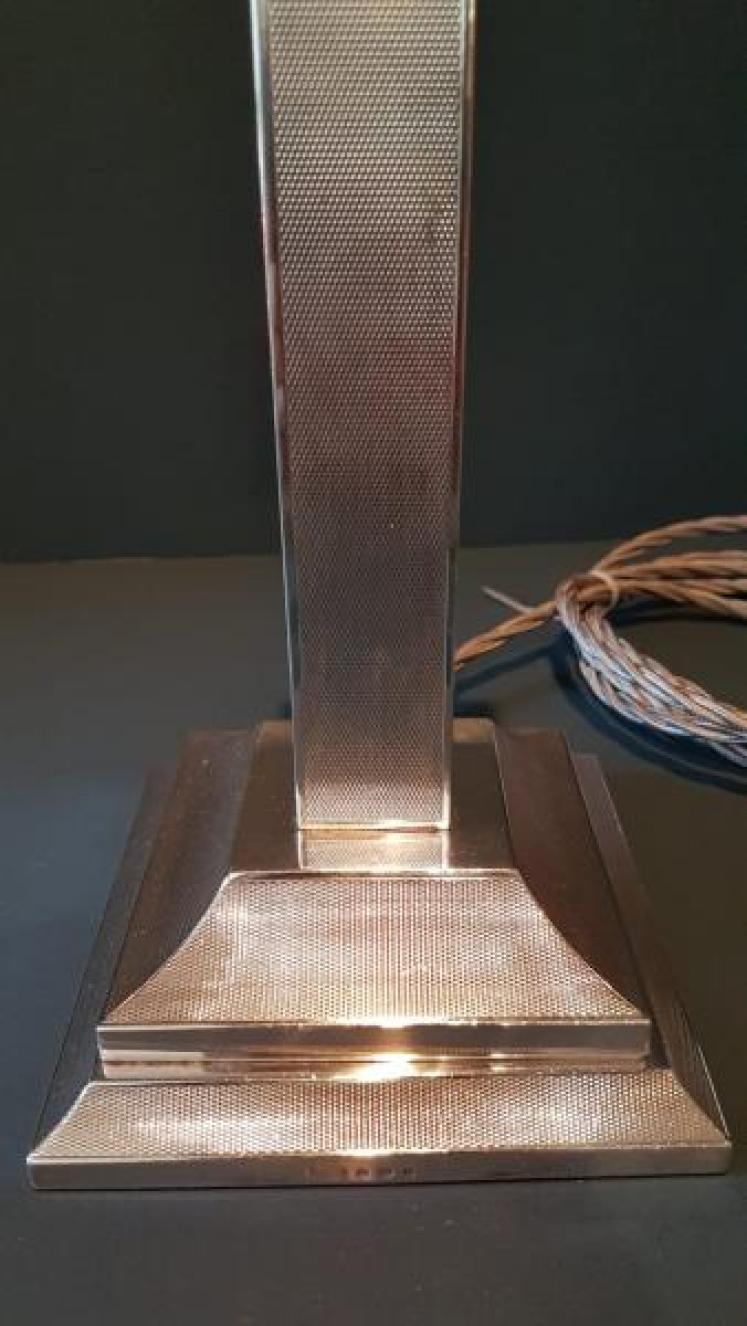 Quality Silver Electric Table Lamp - Image 3