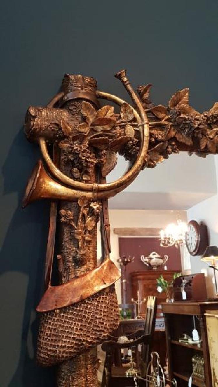 Superb Victorian Shooting Themed Gilt Mirror - Image 3