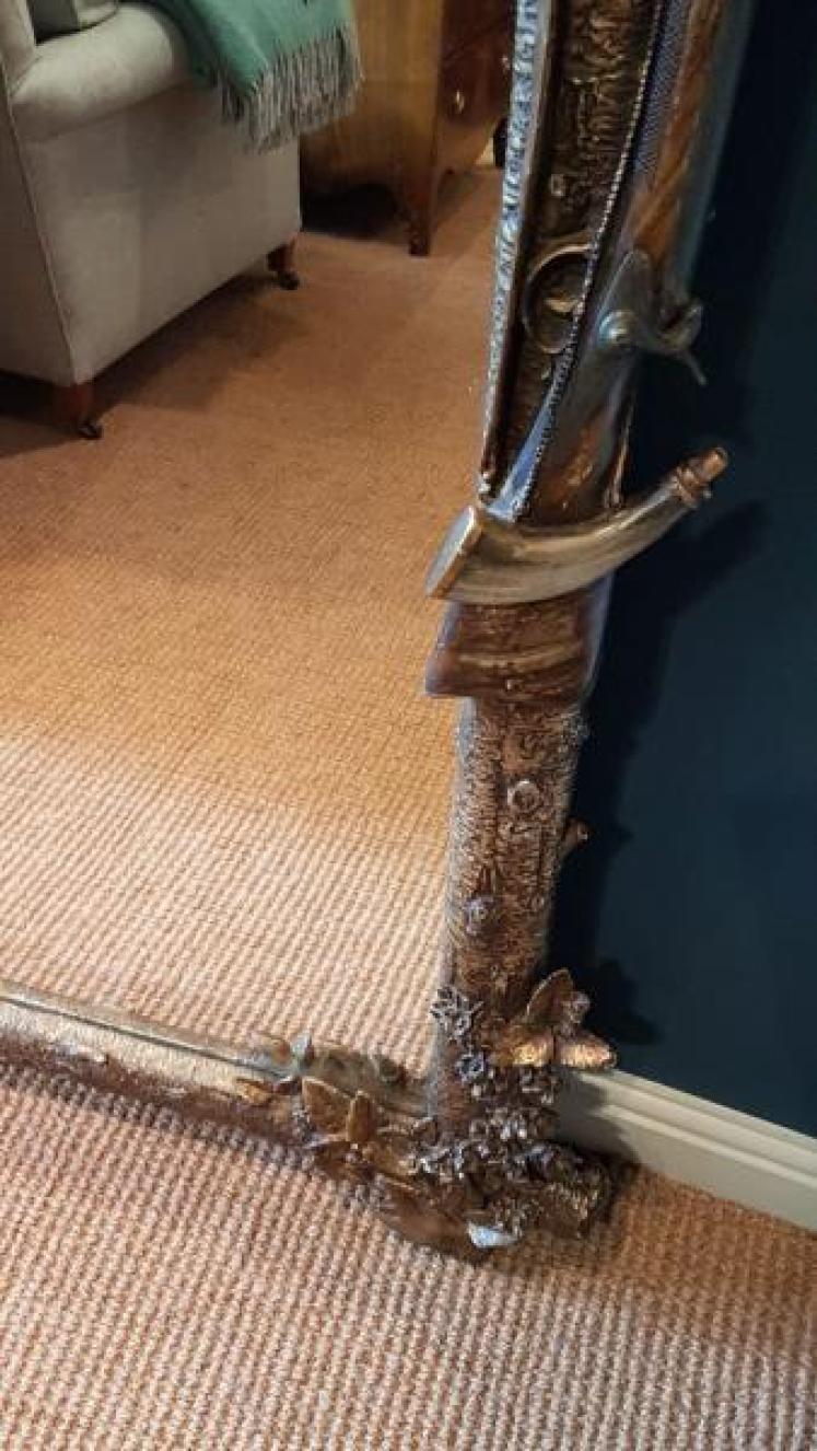 Superb Victorian Shooting Themed Gilt Mirror - Image 6