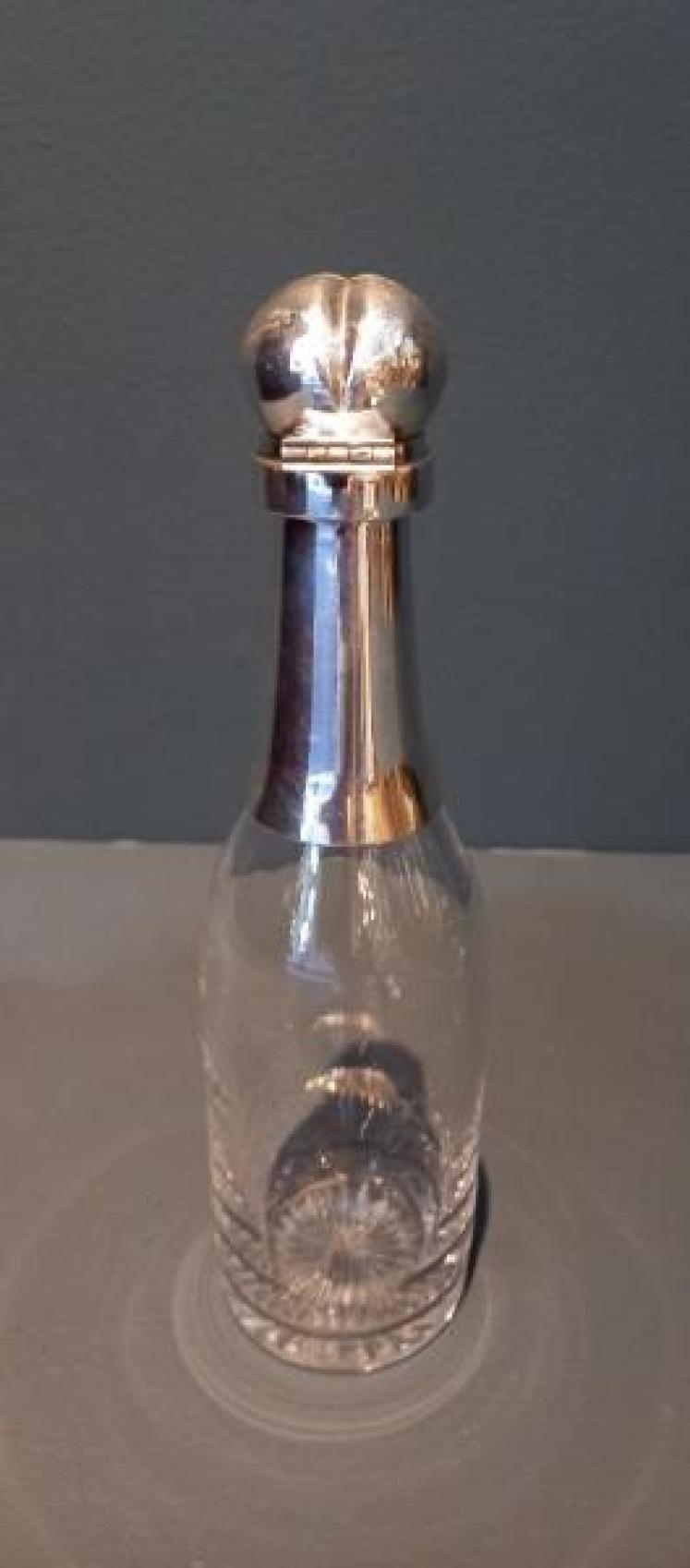 Superb Mid Victorian Silver Champagne Bottle Decanter  - Image 7