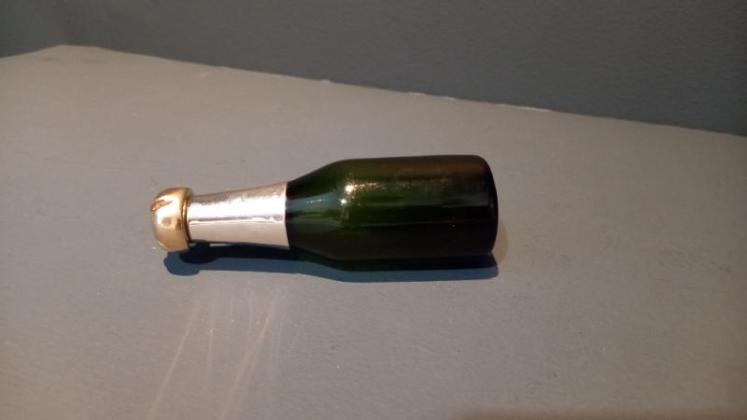 19th Century Silver & Gilt Wine Bottle Pounce Pot - Image 6