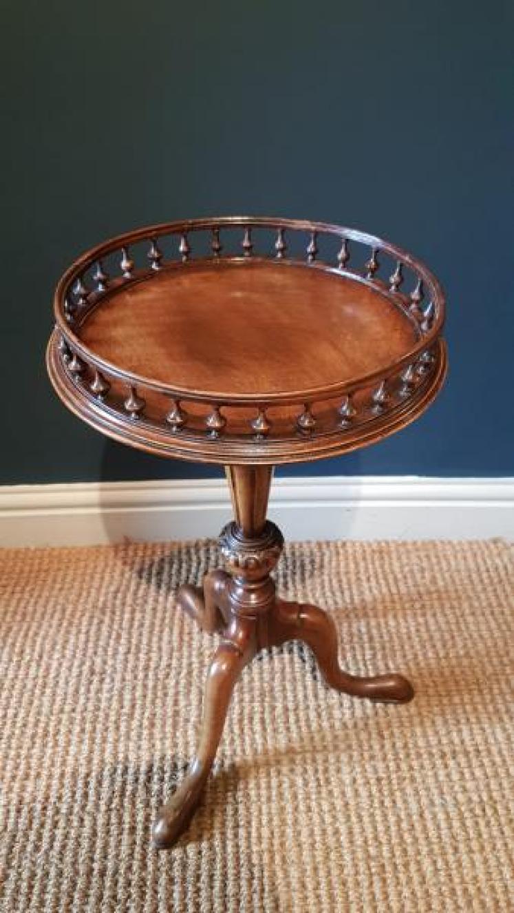 Quality Edwardian Mahogany Wine Table - Image 3