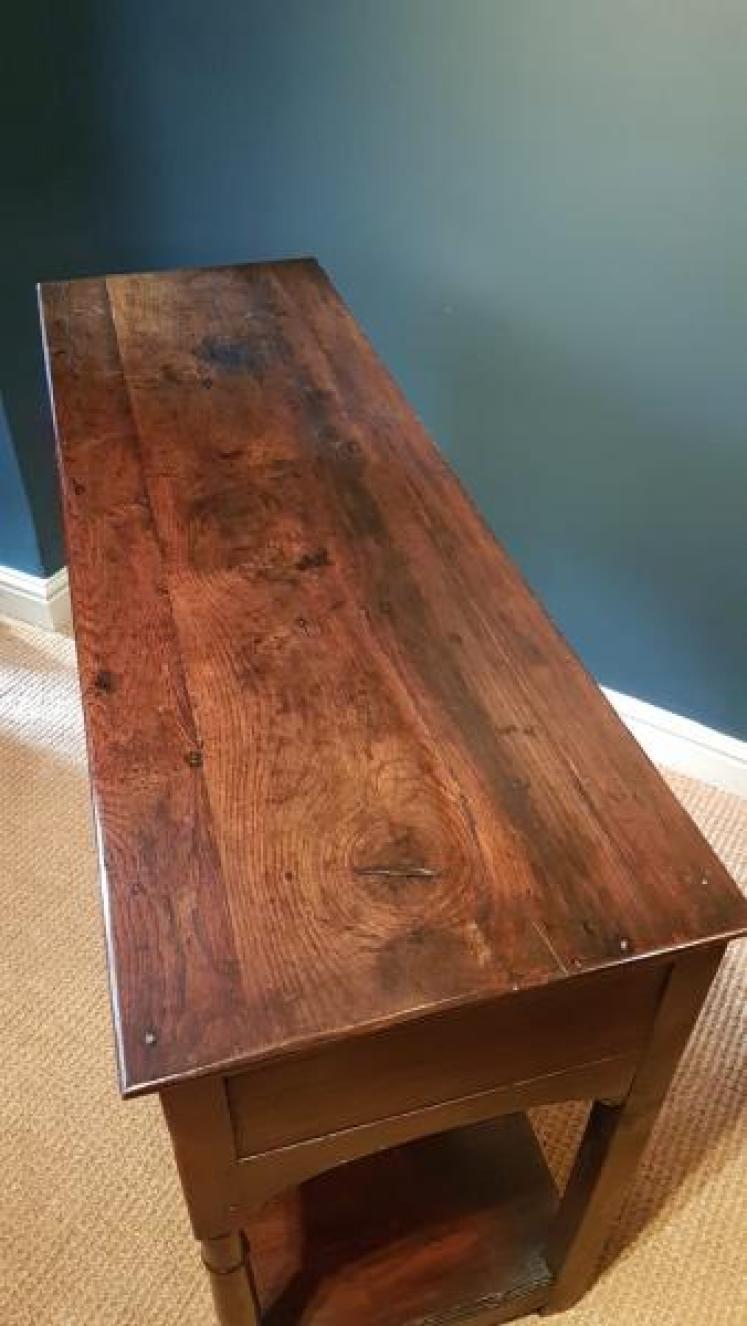 Small George II Oak Pot Board Dresser  - Image 3