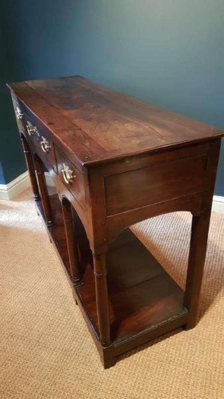Small George II Oak Pot Board Dresser  - Image 6