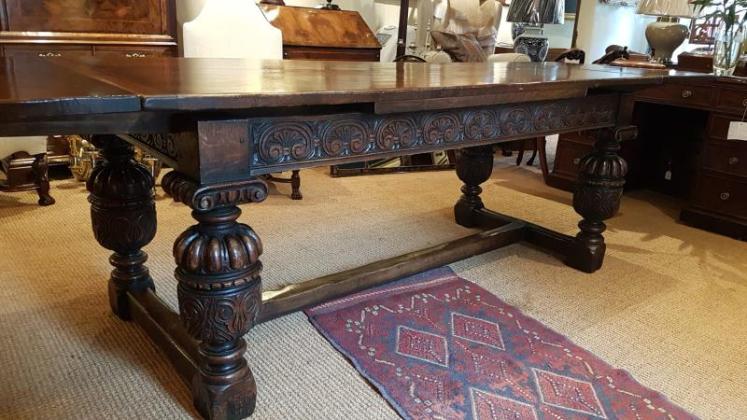 Superb Extending Oak Refectory Table - Image 2
