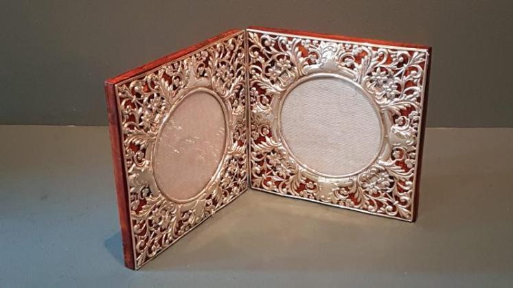 Superb Victorian Silver Double Photo Frame - Image 4