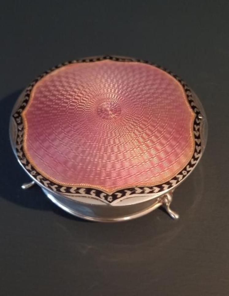 George V Period Silver & Pink Enamel Ring Box - Image 2