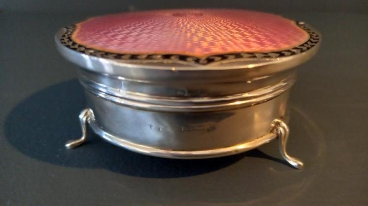 George V Period Silver & Pink Enamel Ring Box - Image 5