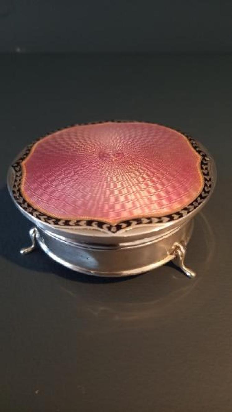 George V Period Silver & Pink Enamel Ring Box - Image 6