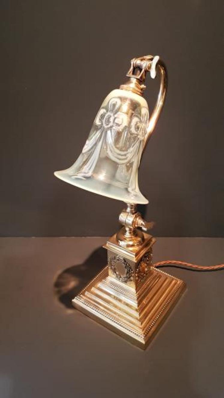 Superb Adjustable Brass Lamp and Vaseline Shade - Image 2