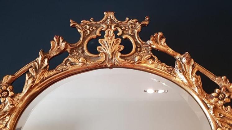 Imposing 1920s Timber Gilt Mirror - Image 4
