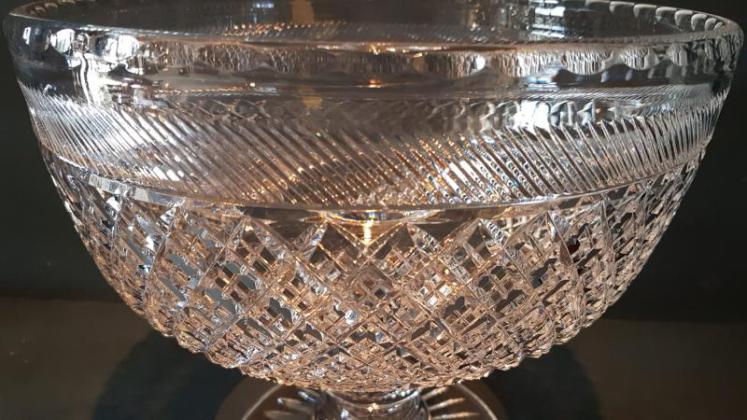 Superb Edwardian Cut Crystal Bowl - Image 5