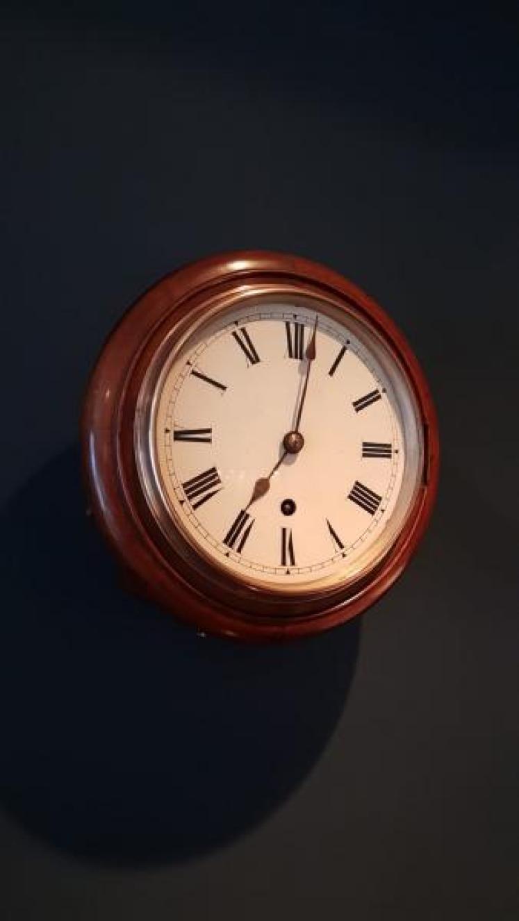 Victorian Walnut 8" Dial Clock - Image 2
