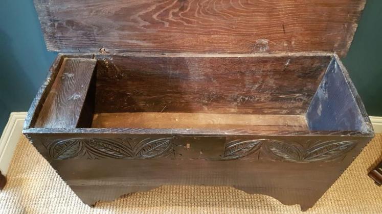 Period Oak Six Plank Coffer - Image 3