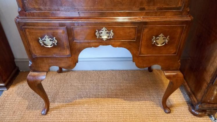 Fine George II Period Figured Walnut Chest on Stand - Image 4